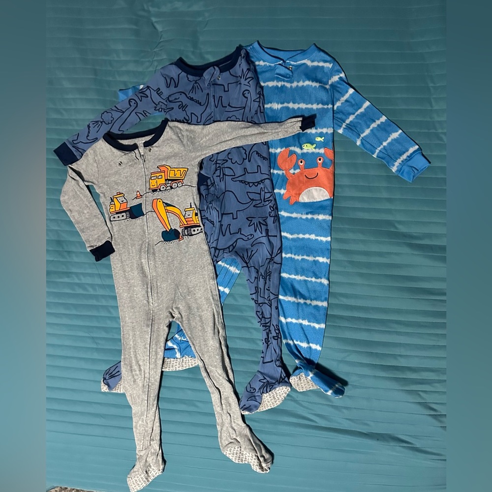 Baby 1-Piece Loose Fit Footie Pajamas.